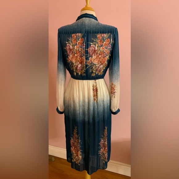 Stunning Floral Ombre Dress - Picture 5 of 12